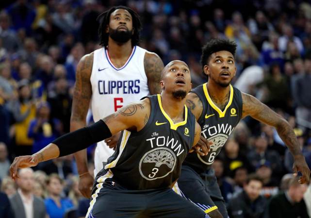 马刺顶弧对 马刺顶弧对